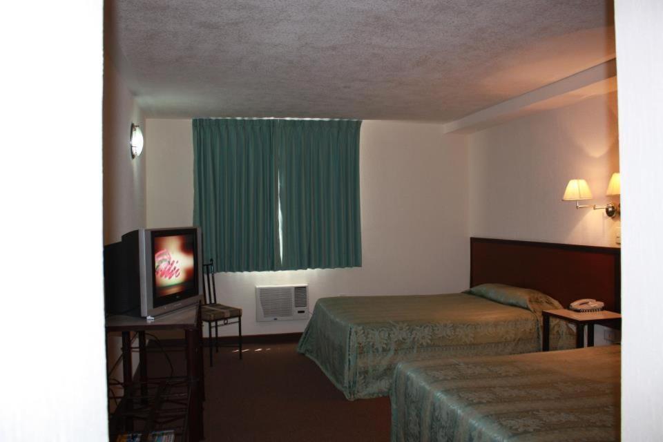 Comfort Inn קרטרו חדר תמונה