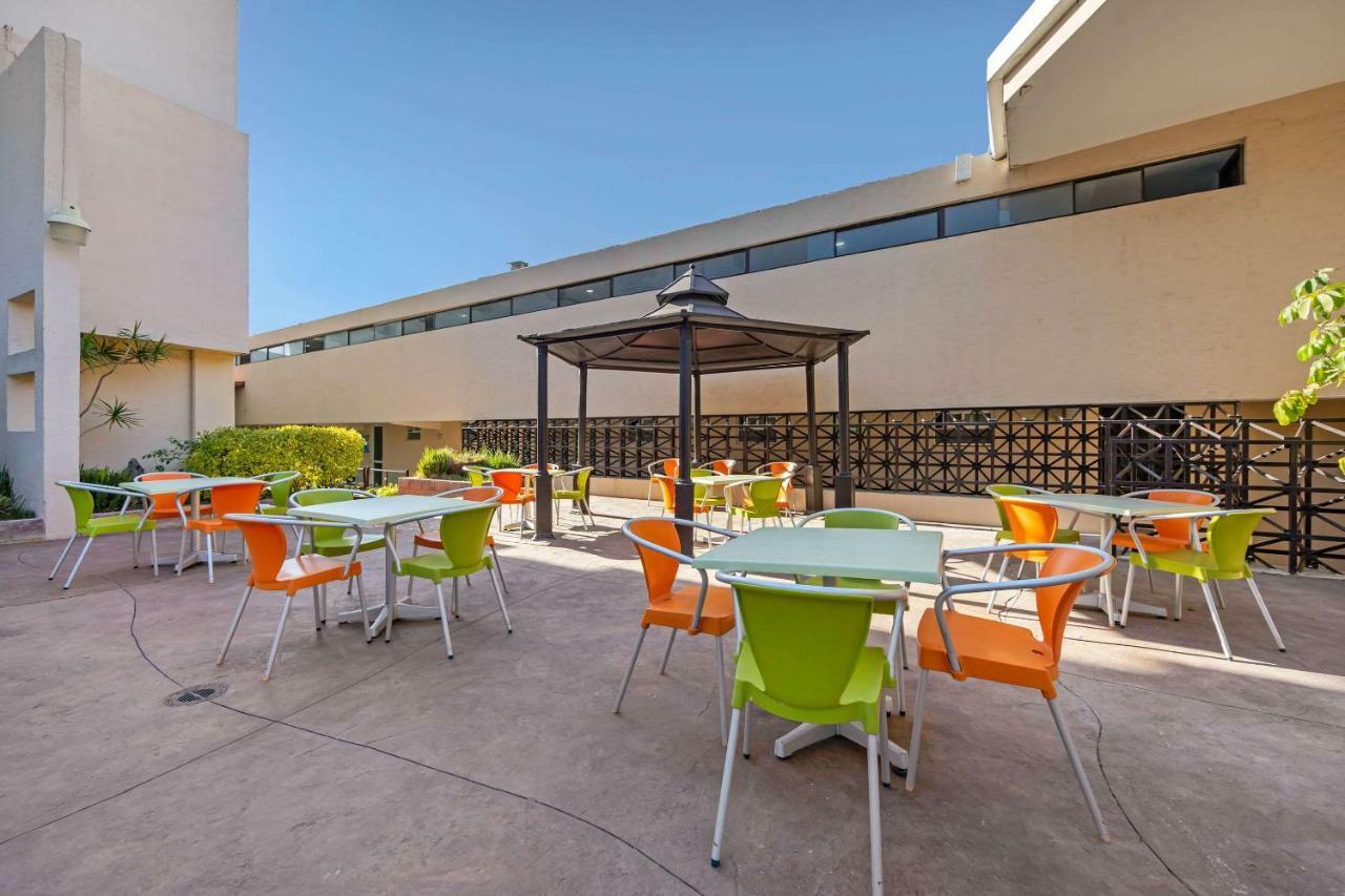 Hotel Bewow קרטרו מראה חיצוני תמונה