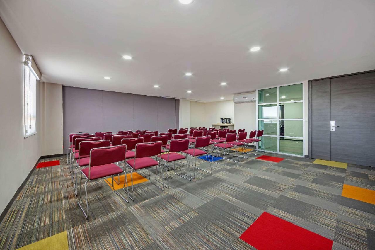 Hotel Bewow קרטרו מראה חיצוני תמונה